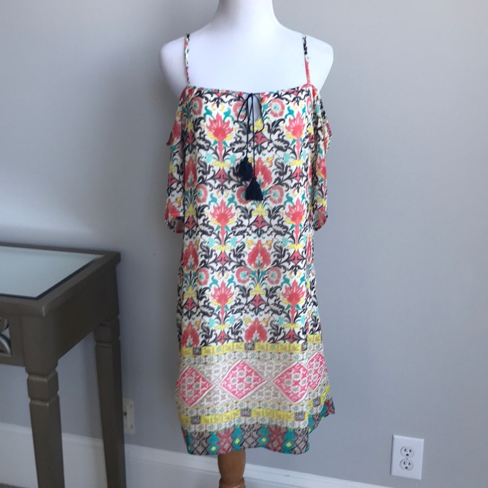 Cold shoulder dress sz S NWOT